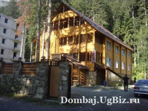 Продается частная мини-гостиница в пос. Домбай Карачаево-Черкесской Республики.